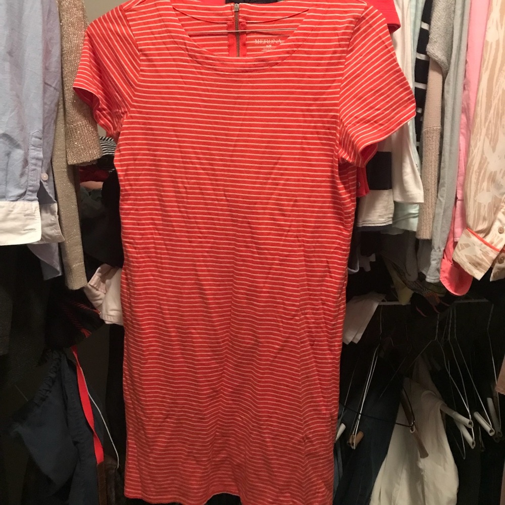 Striped dress with zipper in back